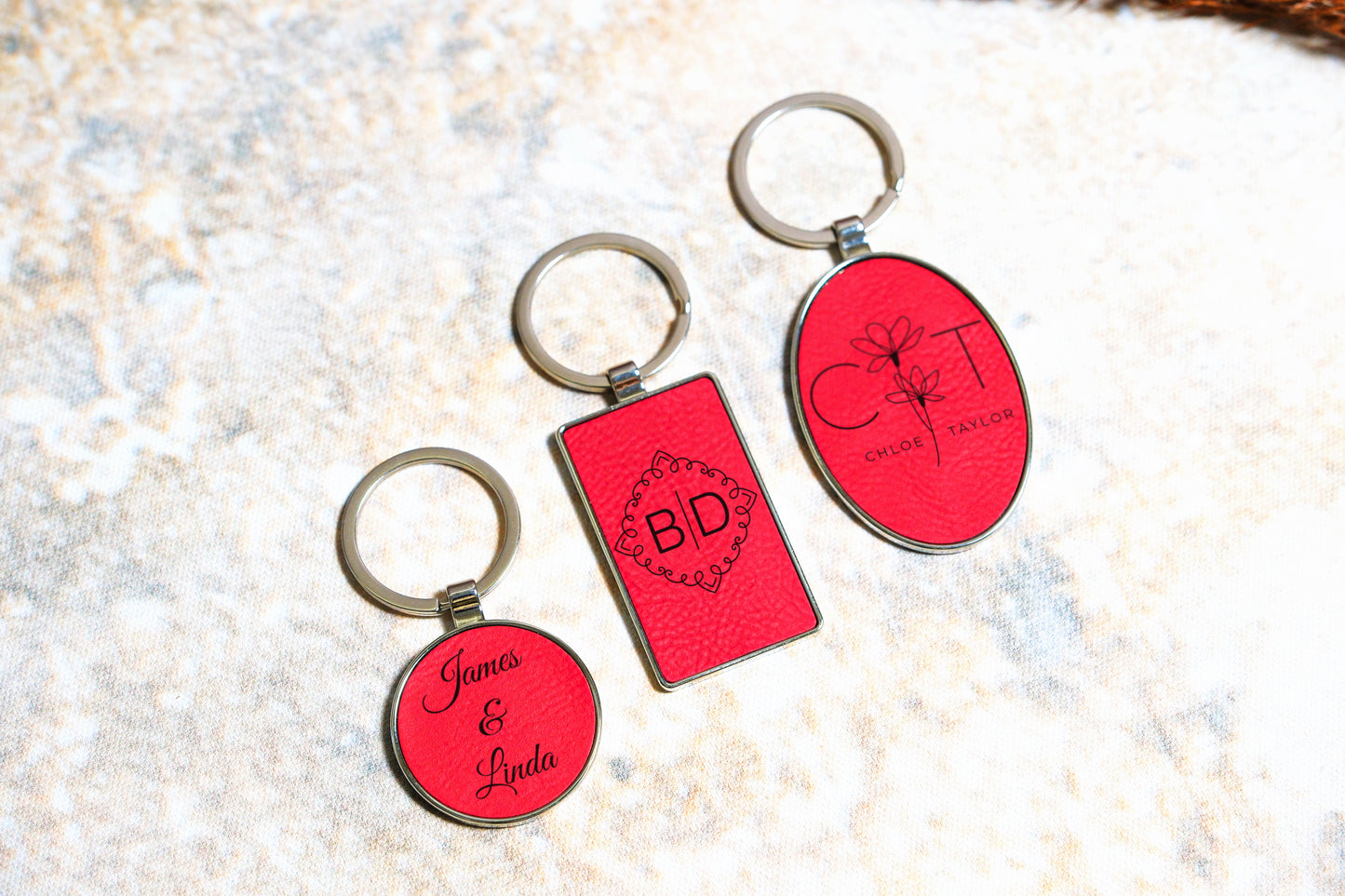 ROUND KEYCHAIN
