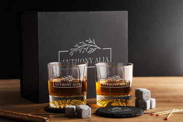 WHISKEY SET WITH VELVET BAG