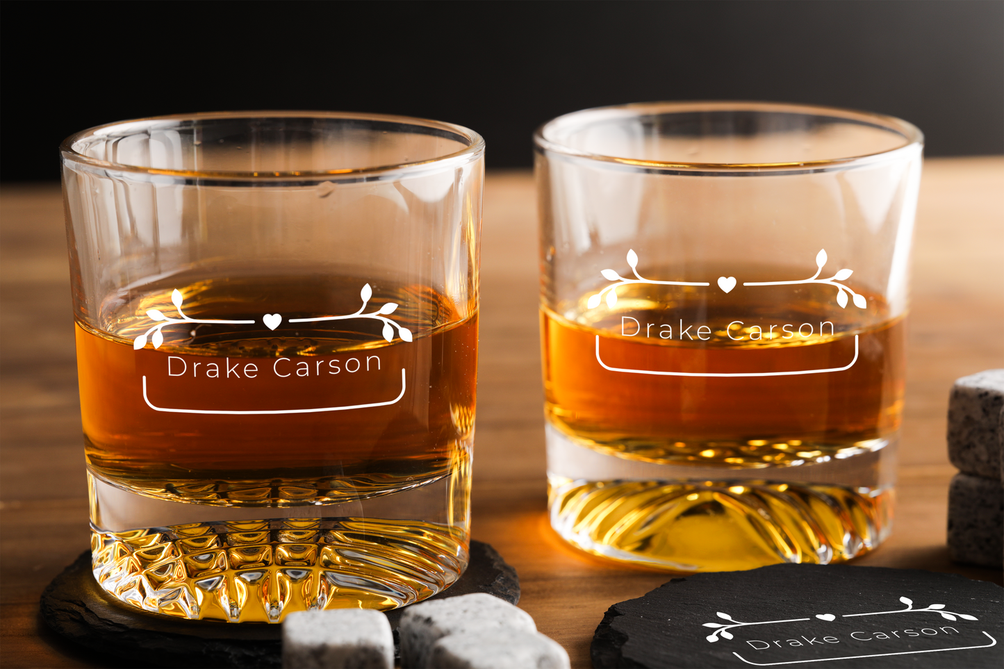 WHISKEY SET WITH VELVET BAG