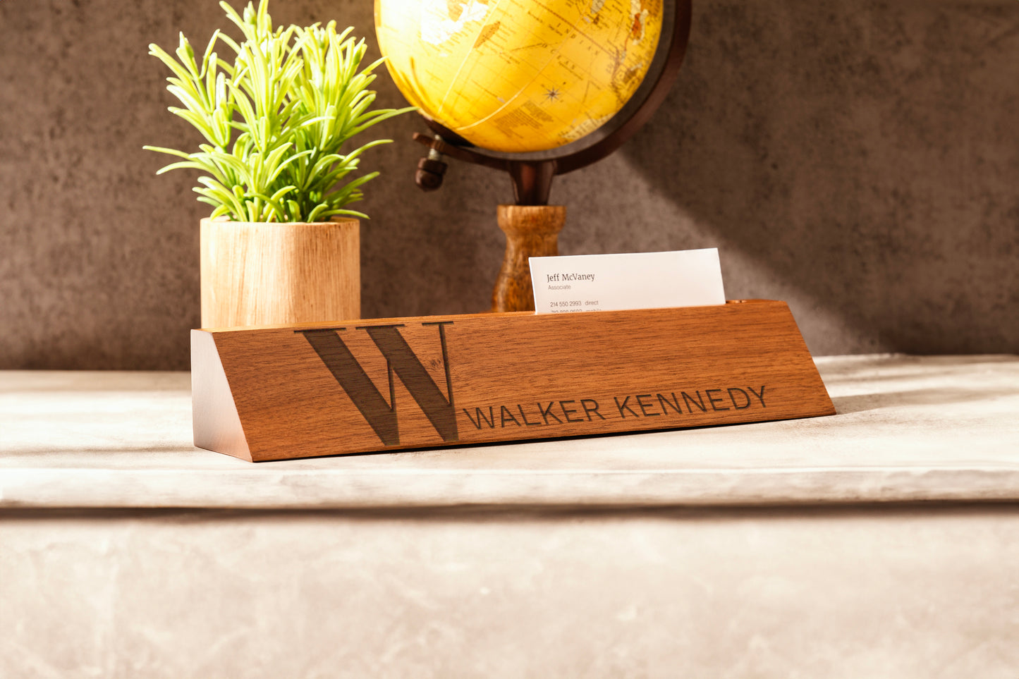 DESK WEDGE