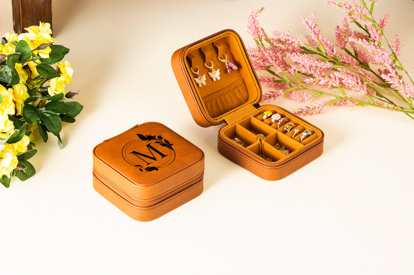 JEWELRY CASE