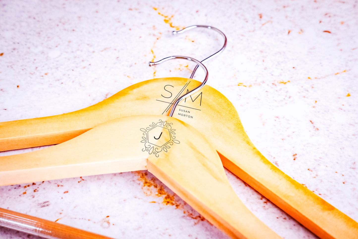 CLOTH HANGER