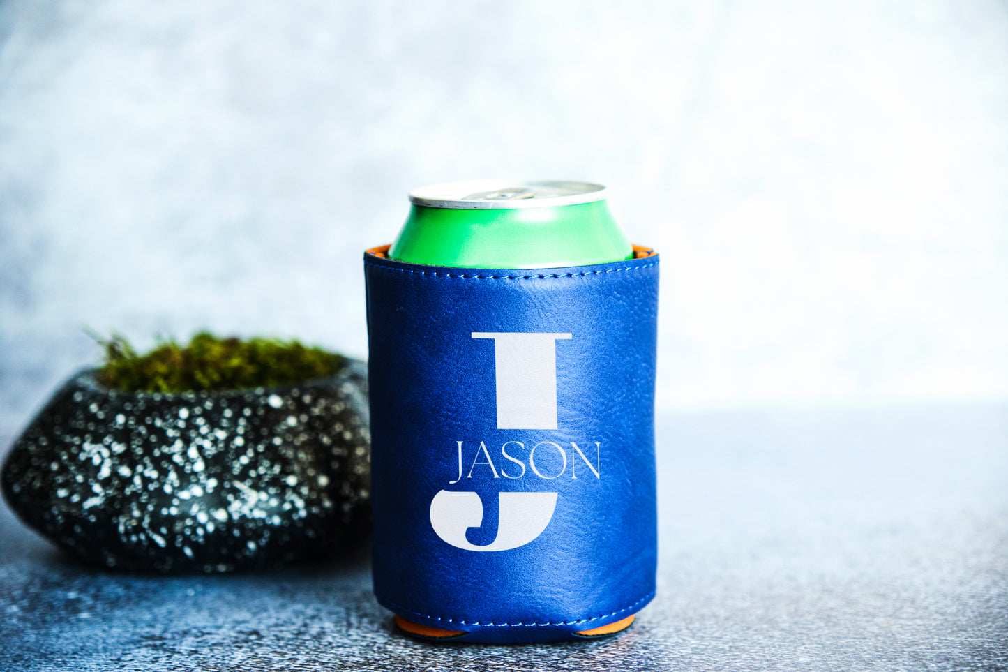 BEVERAGE HOLDER
