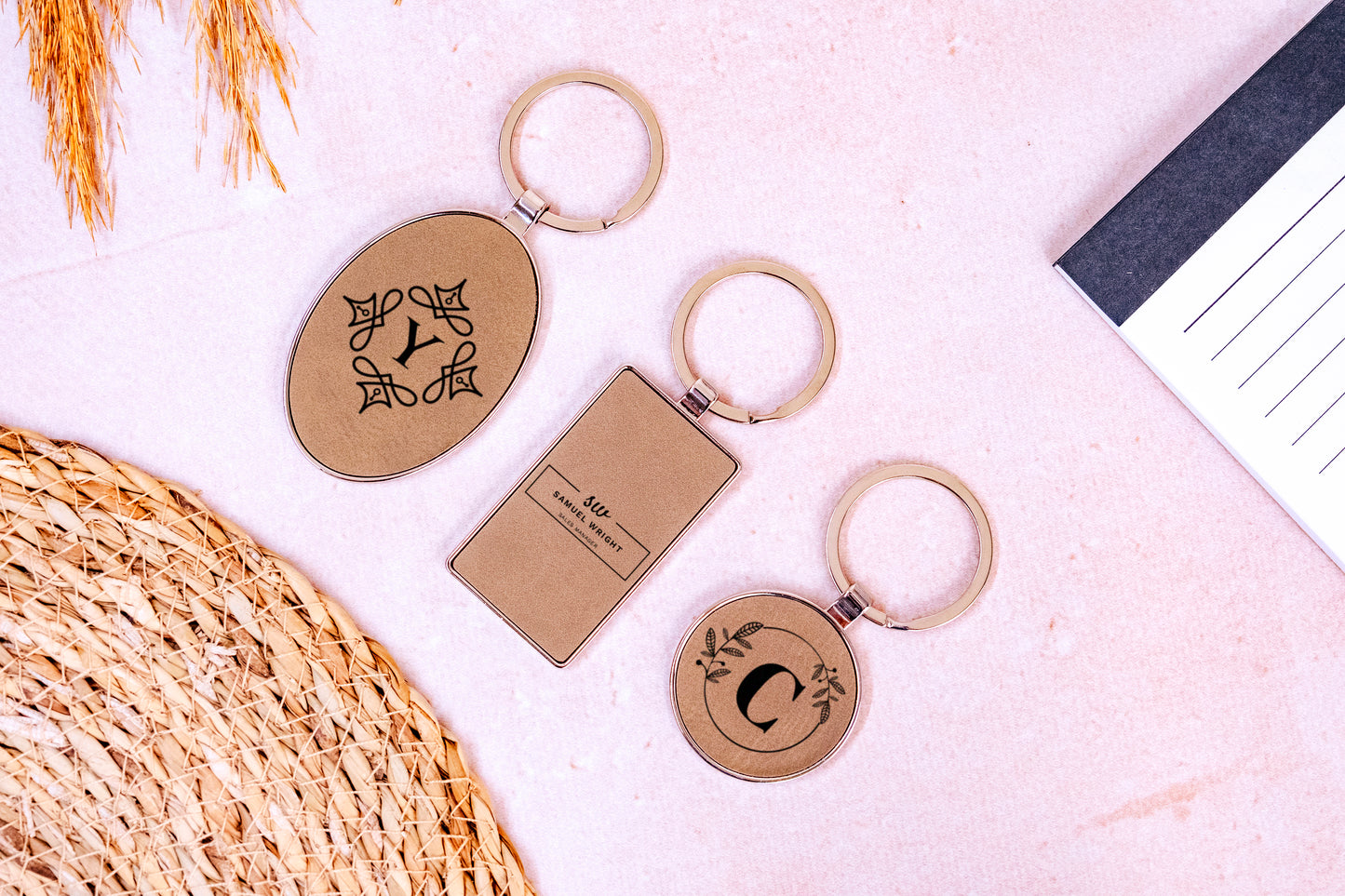 ROUND KEYCHAIN
