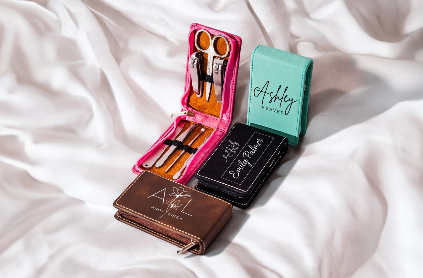 MANICURE SET