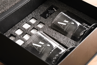 WHISKEY SET WITH VELVET BAG