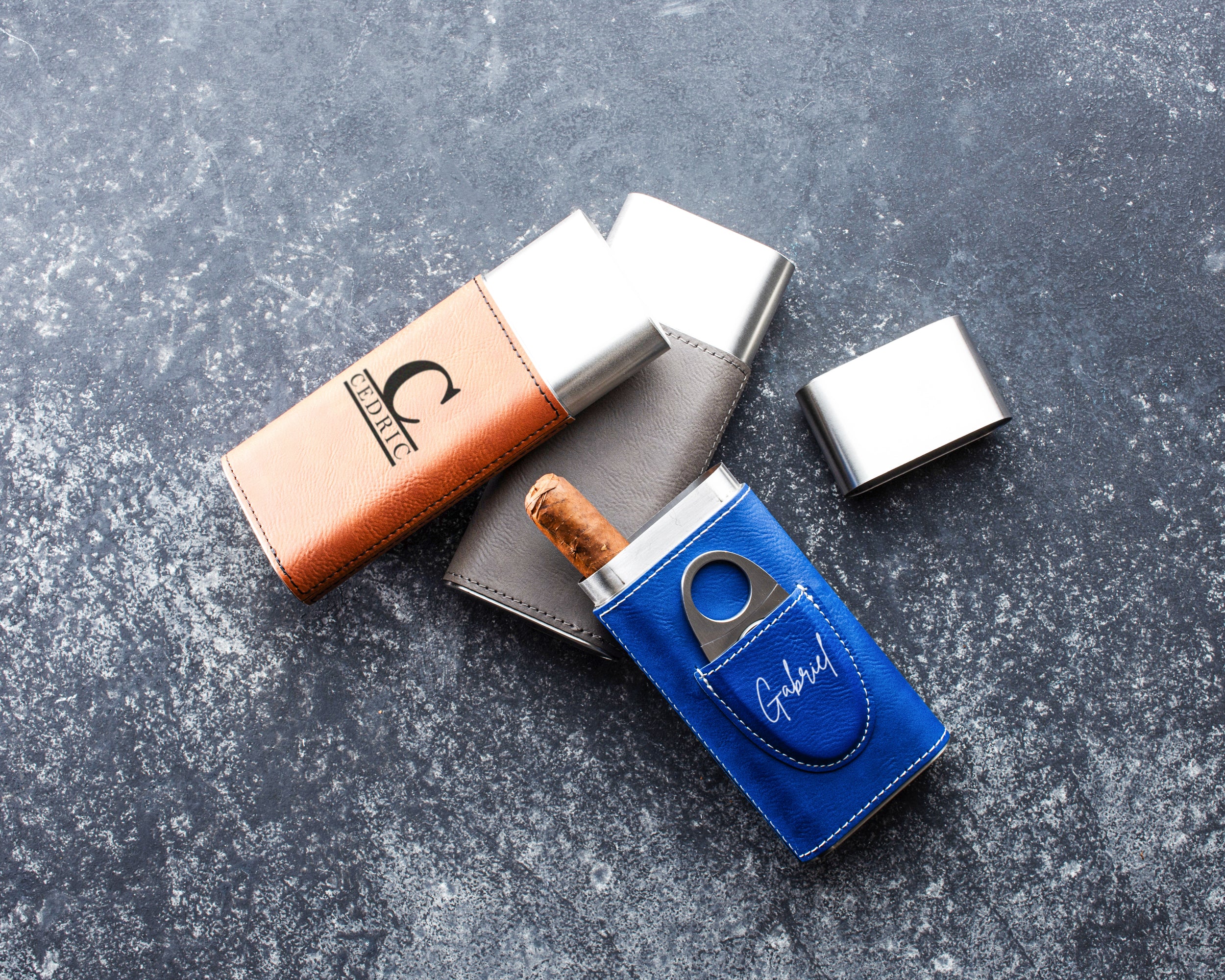 CIGAR HOLDER