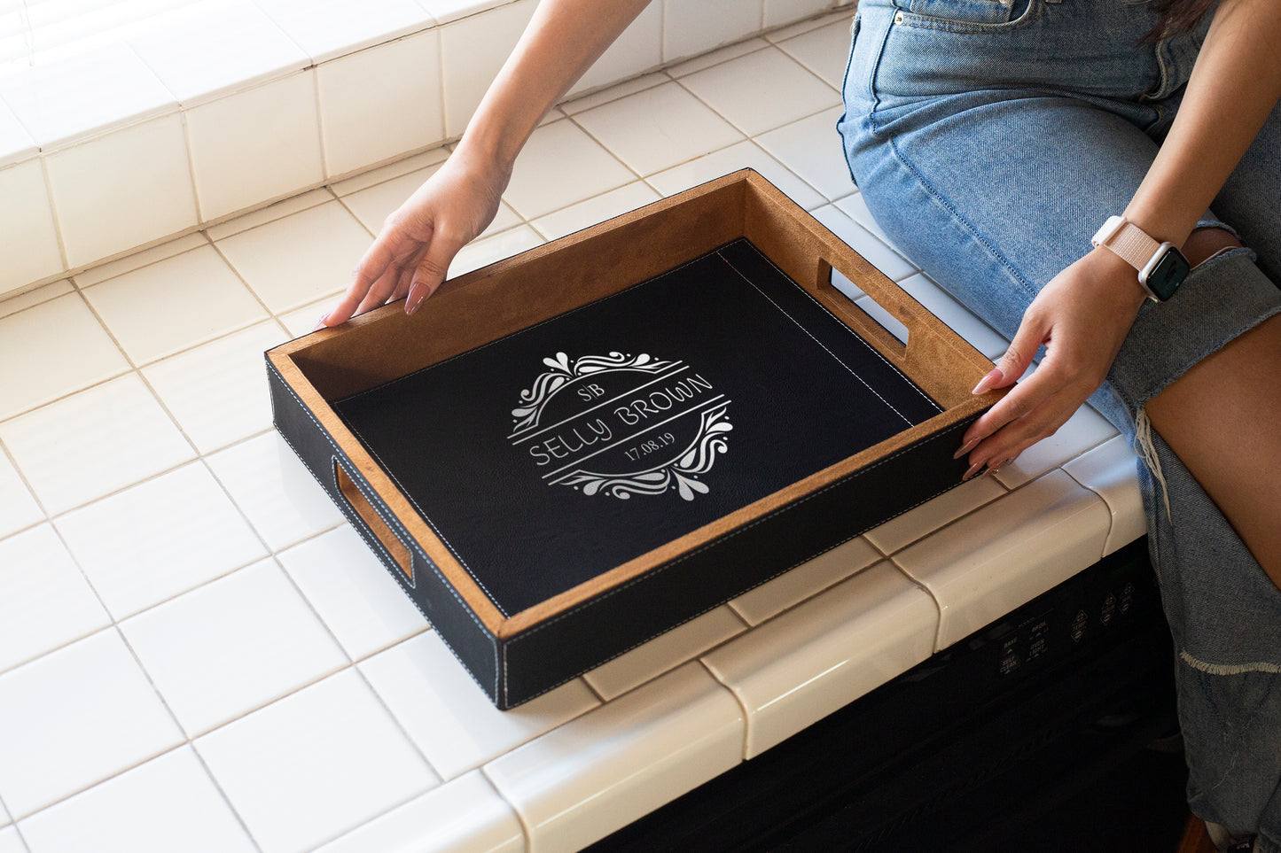 SERVING TRAY